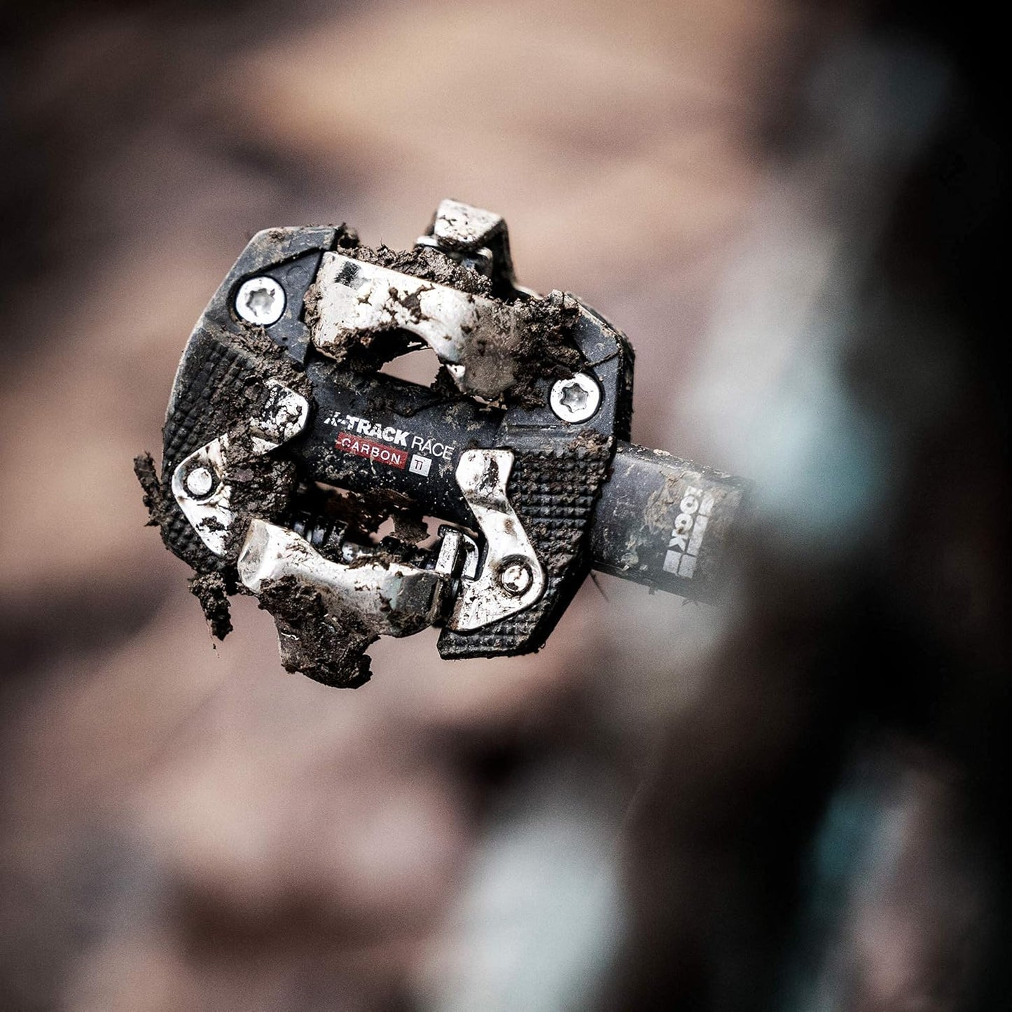 LOOK Cycle - X-Track Race Carbon Ti MTB Bike Pedals - Standard SPD Mechanism Compatible - Carbon Body, Titanium Axle - Clipless Pedal - Large Platform - Extremely Reliable Ultralight Clip in Pedals